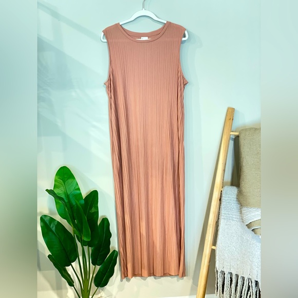 a new day Dresses & Skirts - Women’s midi flow dress
